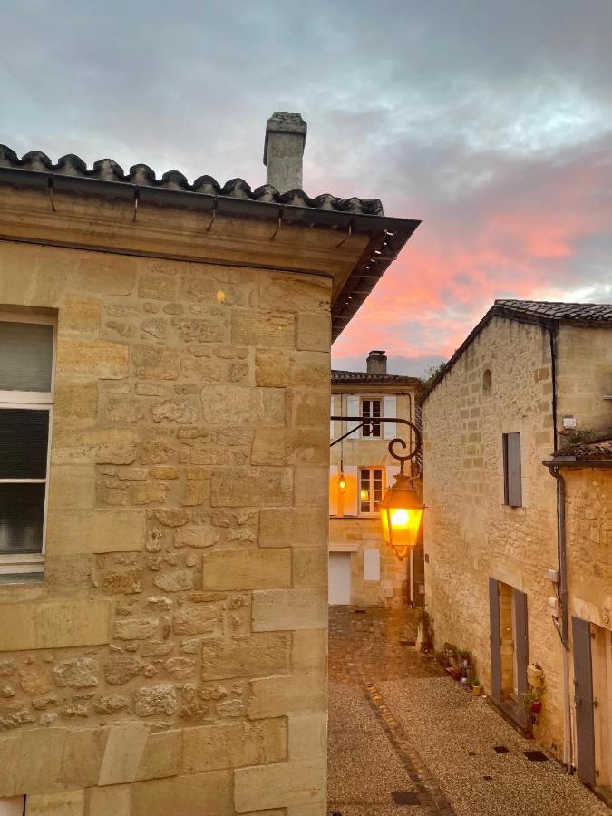 La Maison Du Clocher Hotel Saint-Emilion Exterior photo